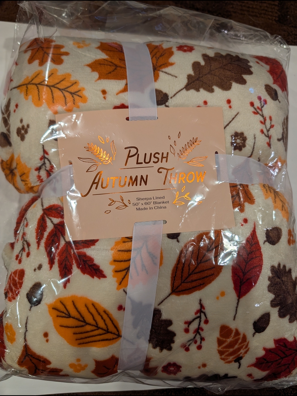 Plush Autumn Throw Blanket - Leaf Print